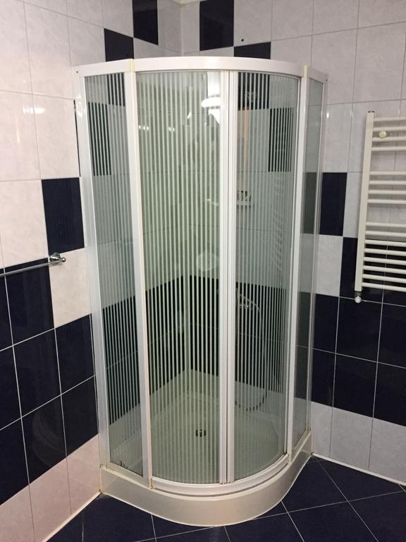 Conacul Domnitei Voronet Bagian luar foto