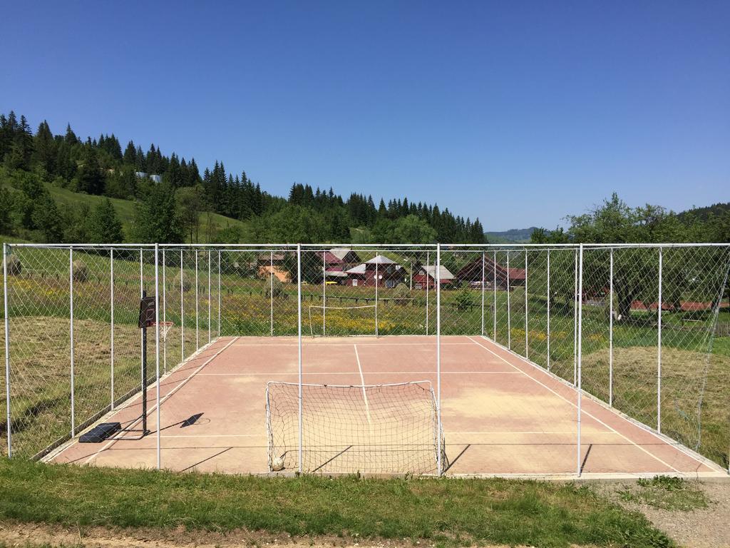 Conacul Domnitei Voronet Bagian luar foto