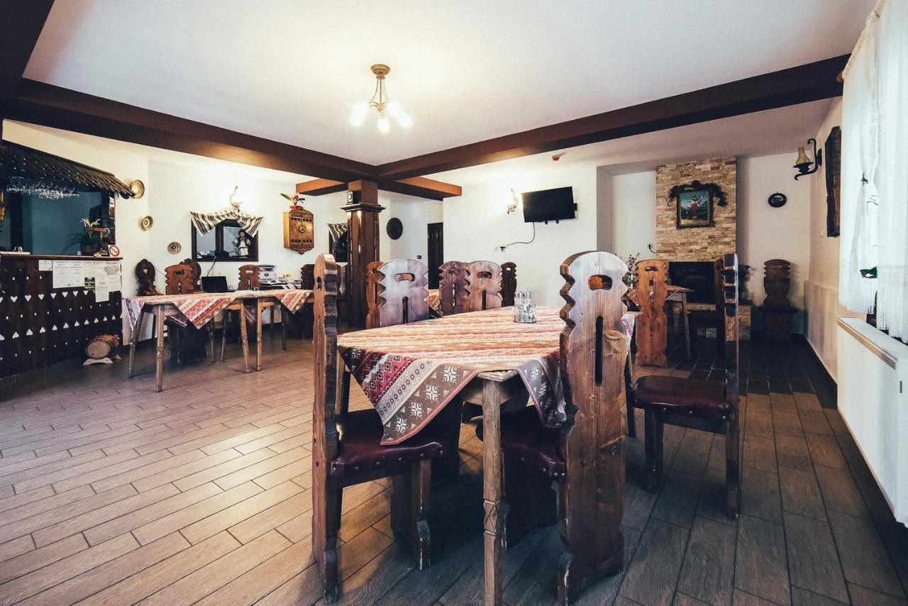 Conacul Domnitei Voronet Bagian luar foto